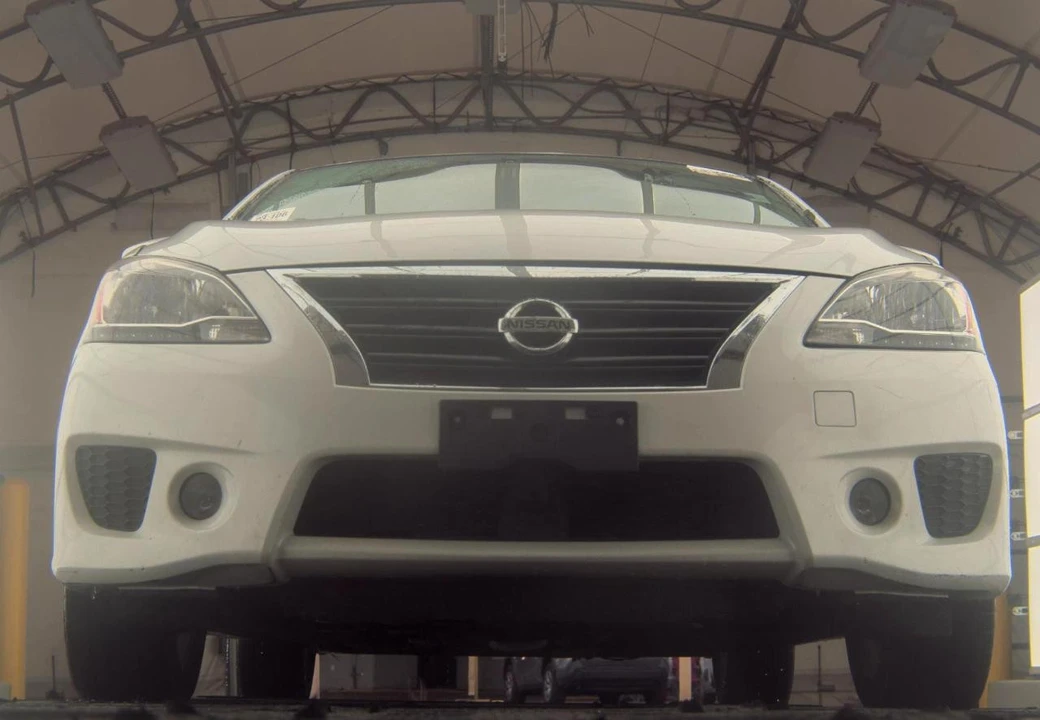 2014 Nissan Sentra 7th Gen - Image 2 of 12