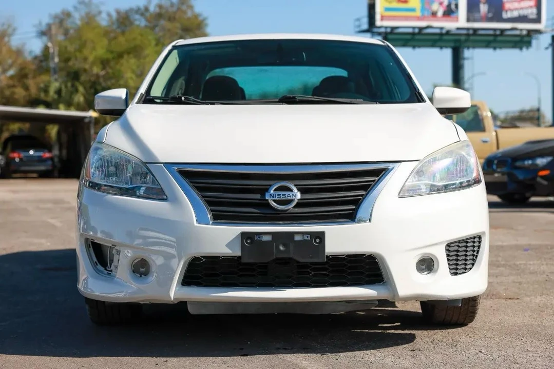 2014 Nissan Sentra 7th Gen - Image 17 of 21