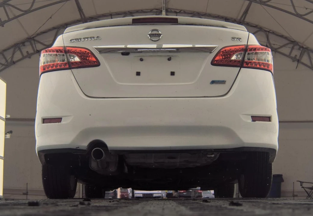 2014 Nissan Sentra 7th Gen - Image 5 of 12