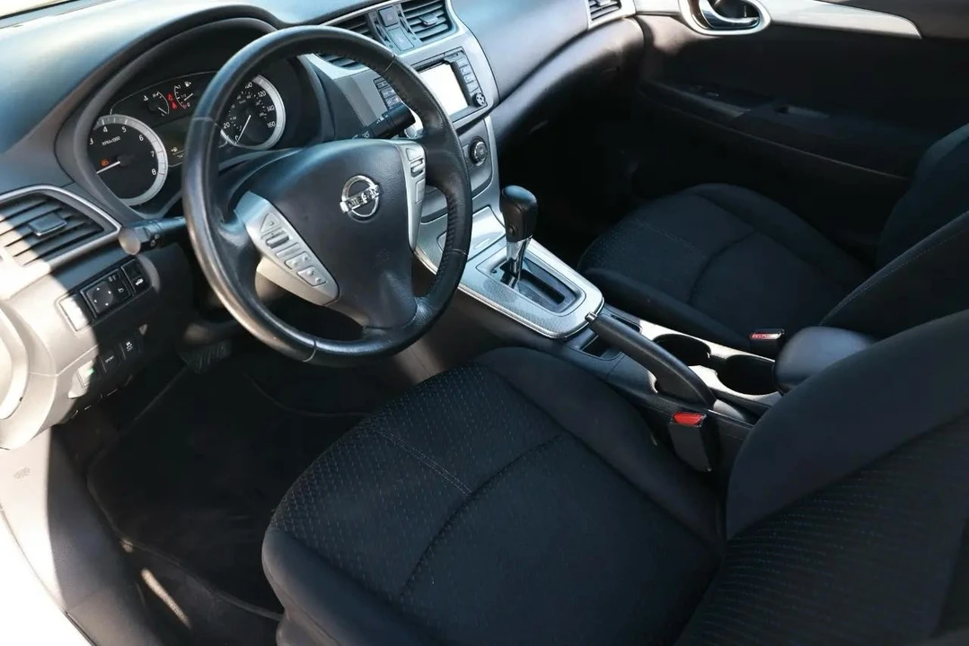 2014 Nissan Sentra 7th Gen - Image 4 of 21