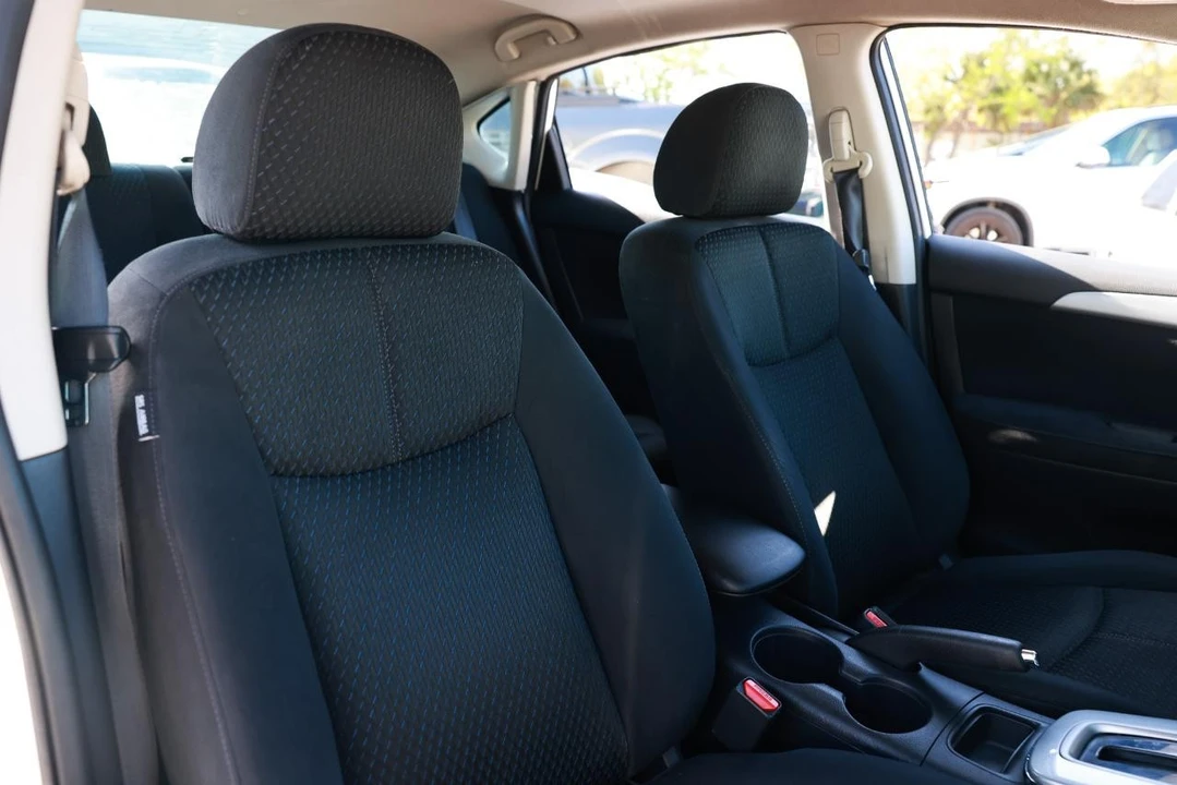 2014 Nissan Sentra 7th Gen - Image 18 of 21