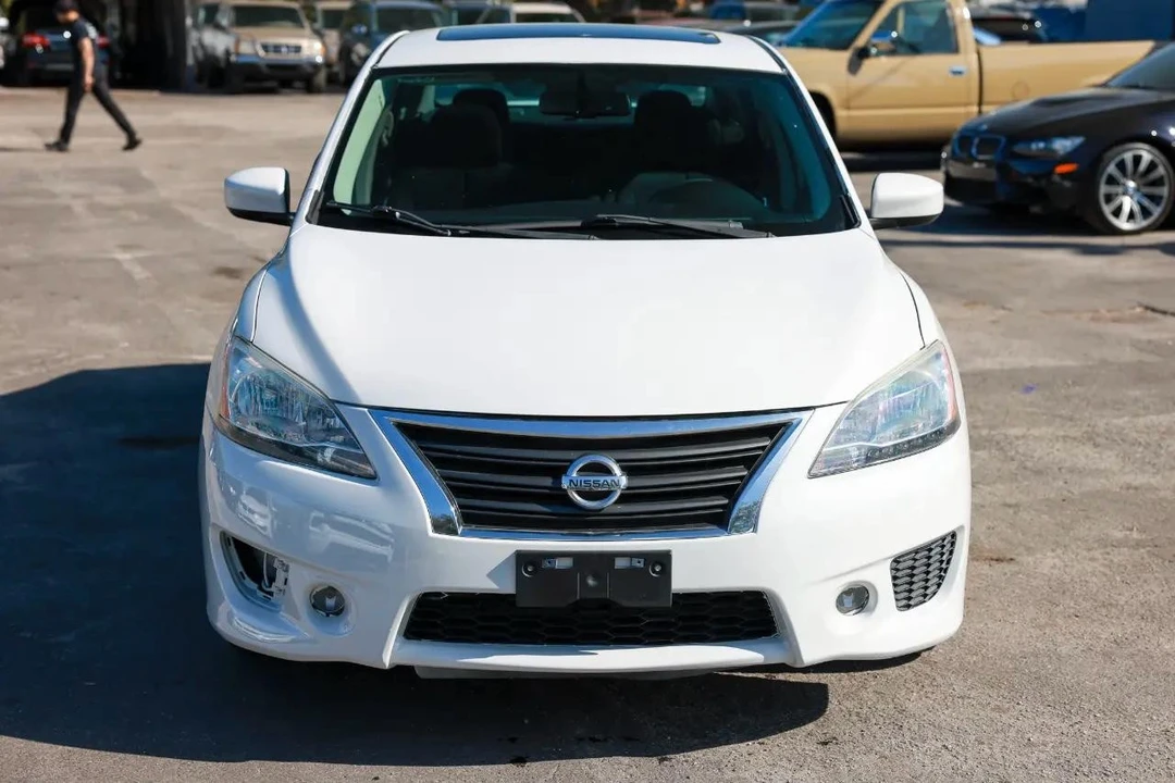 2014 Nissan Sentra 7th Gen - Image 19 of 21