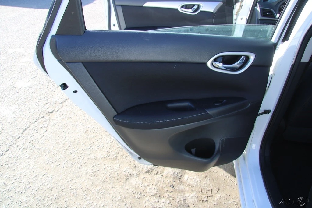 2014 Nissan Sentra 7th Gen - Image 18 of 21