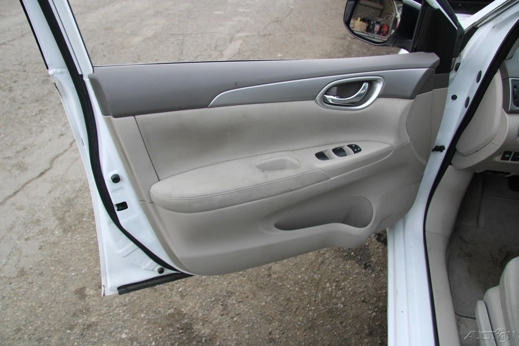 2014 Nissan Sentra 7th Gen - Image 11 of 21
