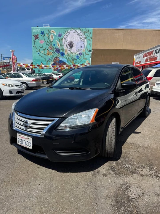 2014 Nissan Sentra 7th Gen - Image 4 of 9