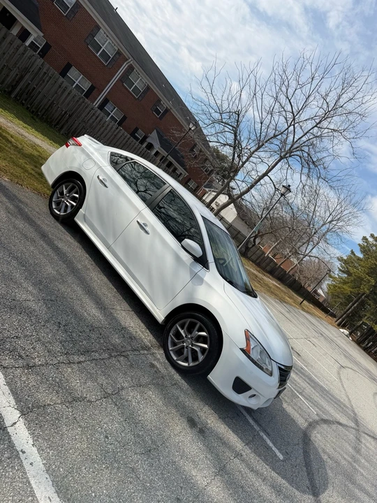 2014 Nissan Sentra 7th Gen - Image 2 of 9