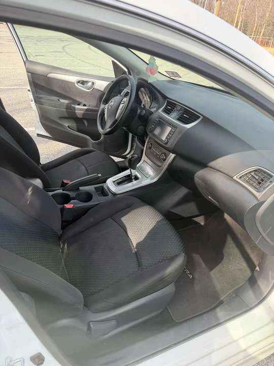 2014 Nissan Sentra 7th Gen - Image 6 of 9