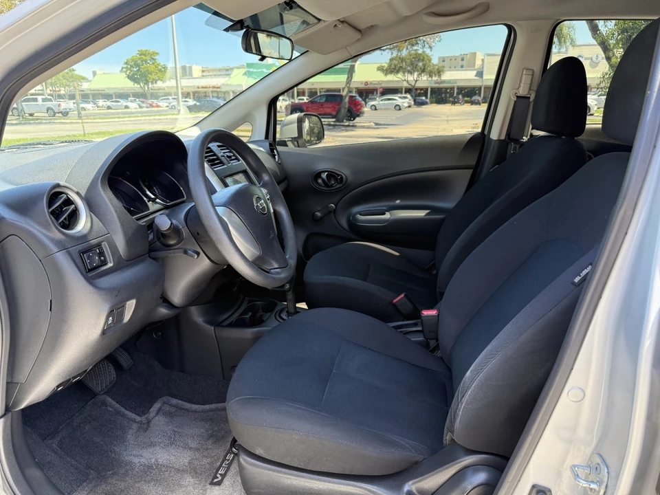 2014 Nissan Versa - Image 11 of 14