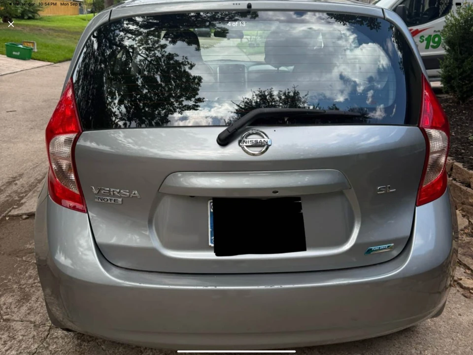 2014 Nissan Versa - Image 8 of 15