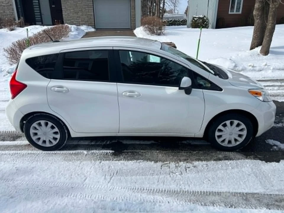 2014 Nissan Versa - Image 3 of 4