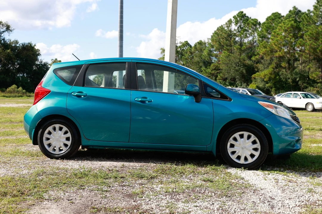 2014 Nissan Versa - Image 11 of 12