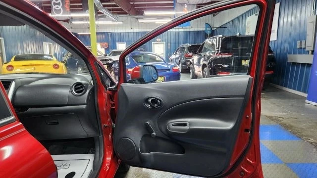 2014 Nissan Versa - Image 11 of 12