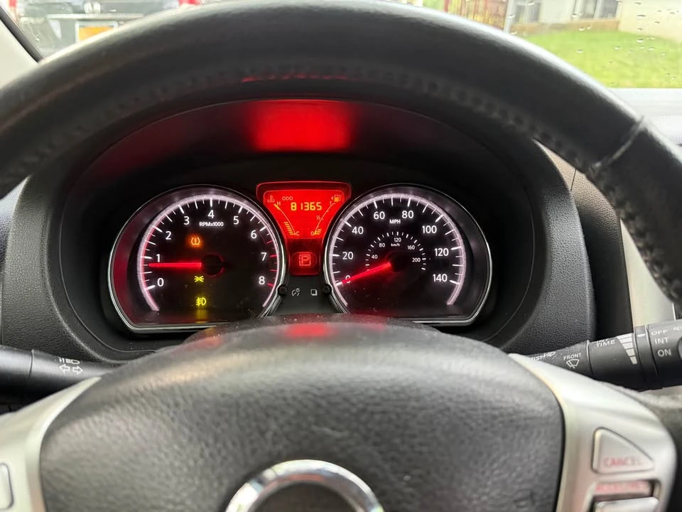 2014 Nissan Versa - Image 7 of 10