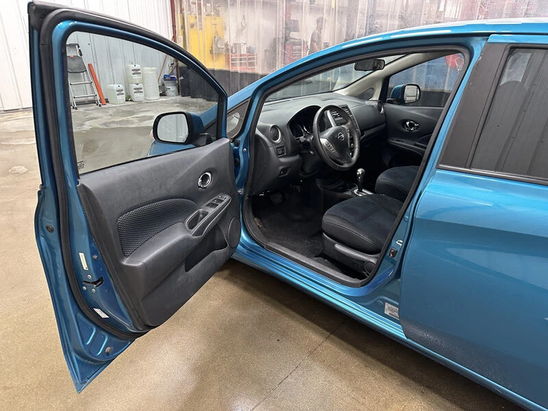 2014 Nissan Versa - Image 7 of 12