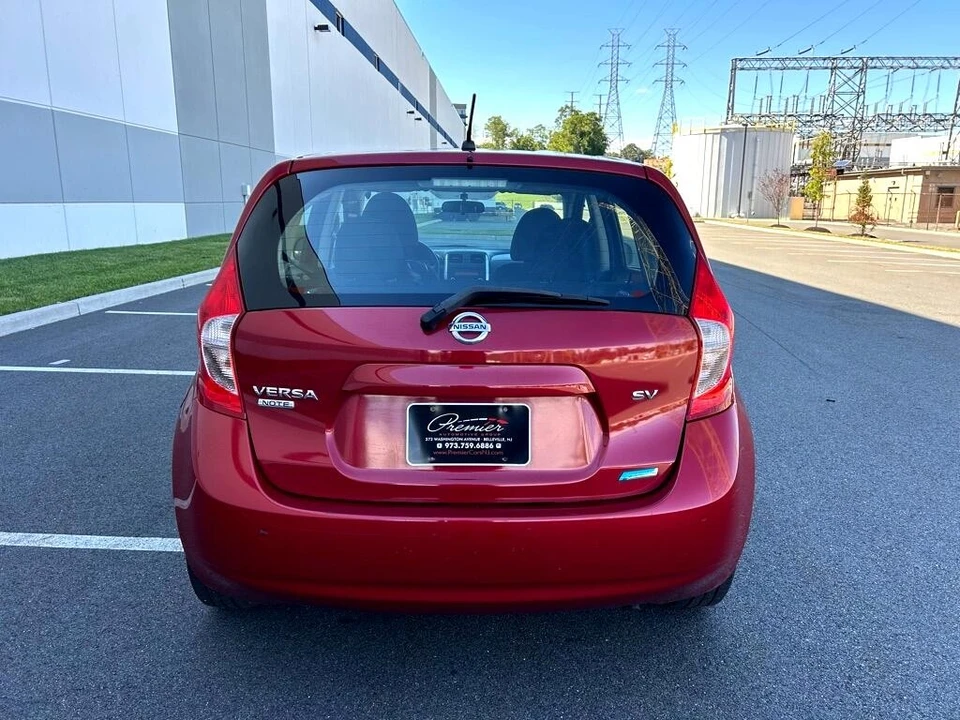 2014 Nissan Versa - Image 5 of 12