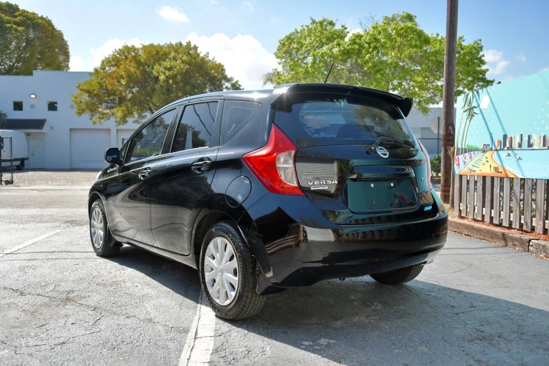 2014 Nissan Versa - Image 11 of 12