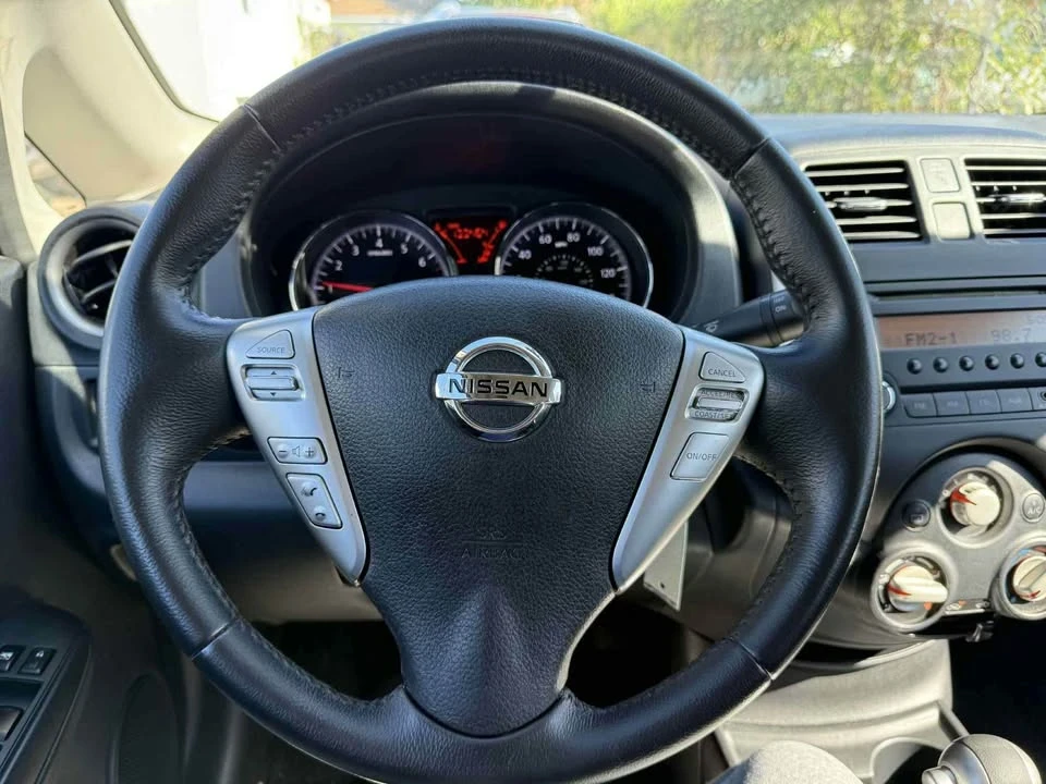 2014 Nissan Versa - Image 8 of 12