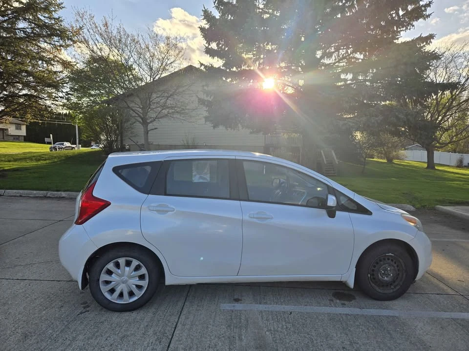 2014 Nissan Versa - Image 7 of 15