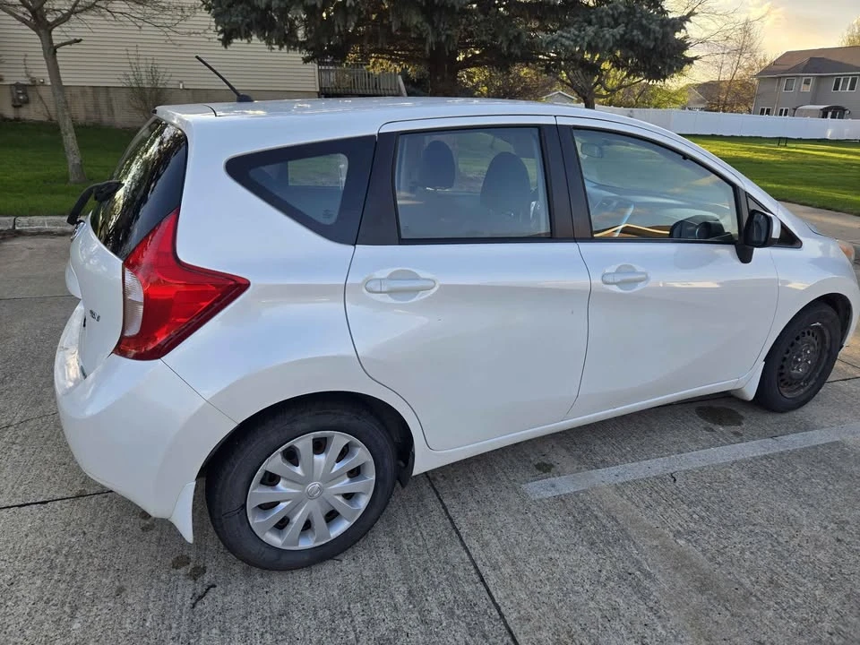 2014 Nissan Versa - Image 6 of 15