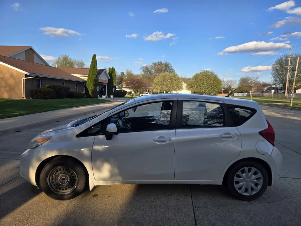 2014 Nissan Versa - Image 3 of 15