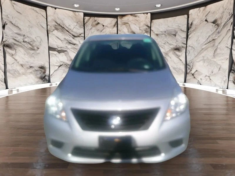 2014 Nissan Versa - Image 8 of 12