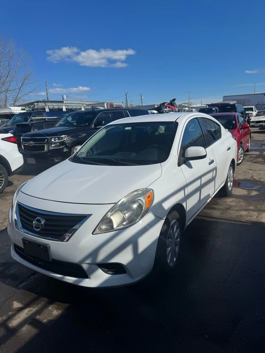 2014 Nissan Versa - Image 3 of 13