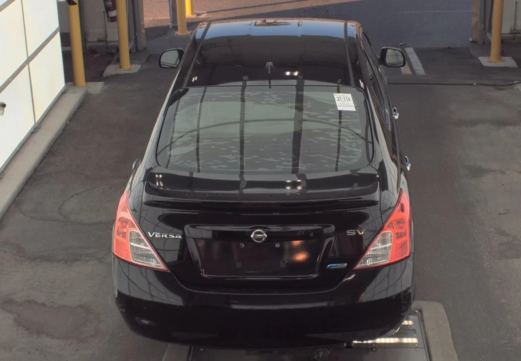 2014 Nissan Versa - Image 3 of 12