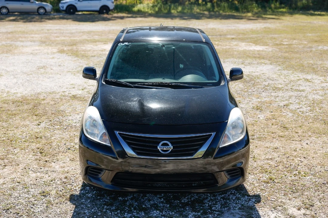 2014 Nissan Versa - Image 17 of 21