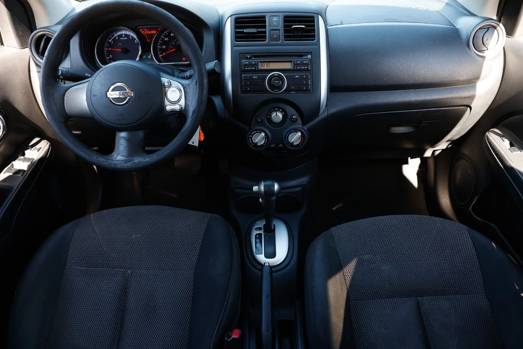 2014 Nissan Versa - Image 2 of 12