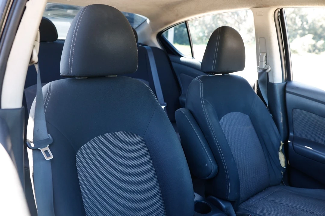 2014 Nissan Versa - Image 18 of 21