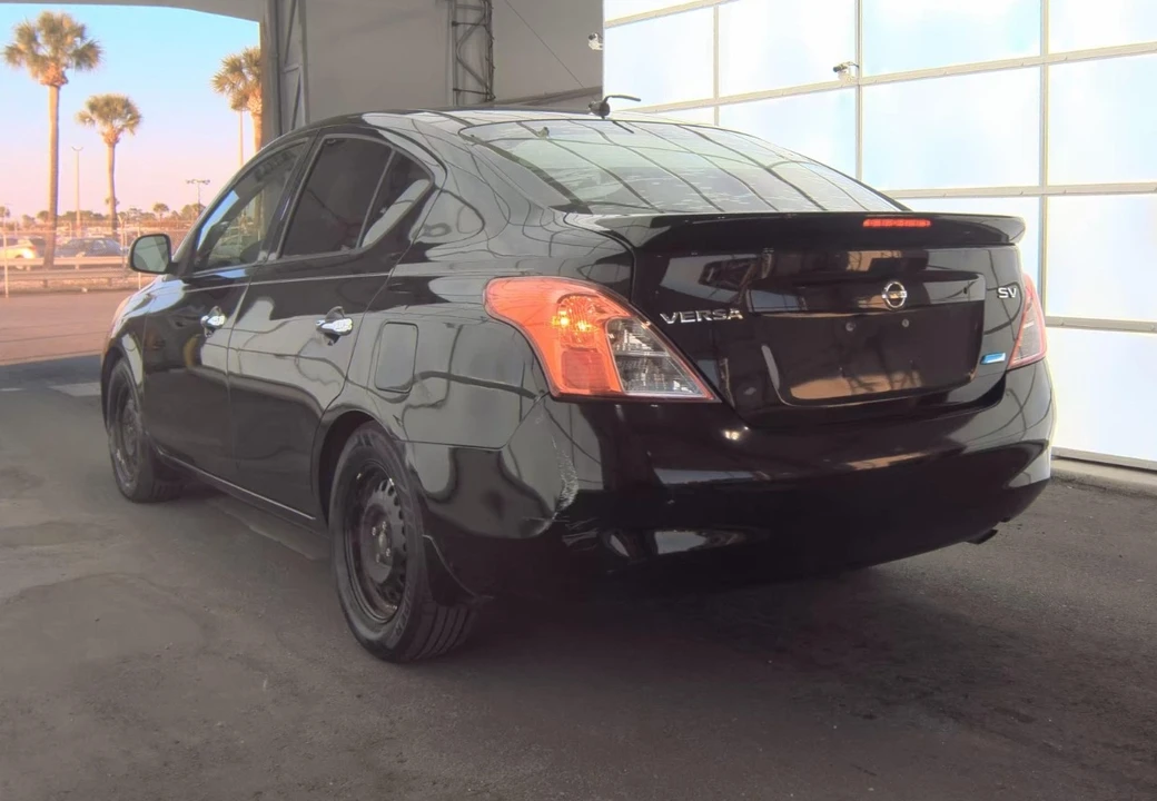 2014 Nissan Versa - Image 2 of 12