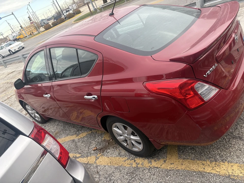 2014 Nissan Versa - Image 5 of 5