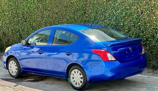2014 Nissan Versa - Image 11 of 14