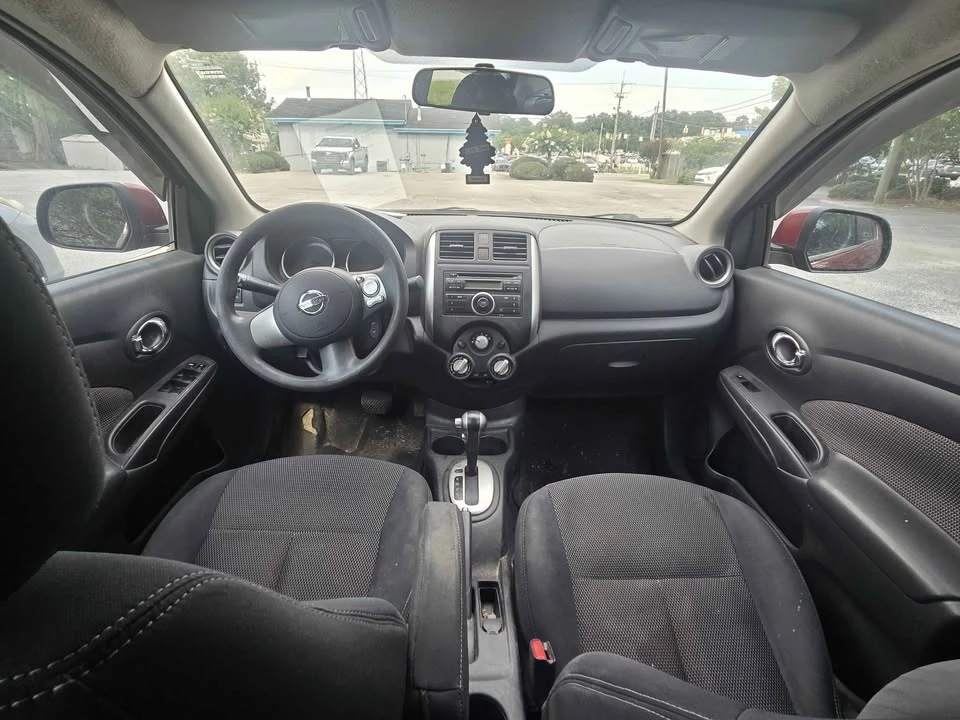 2014 Nissan Versa - Image 7 of 11