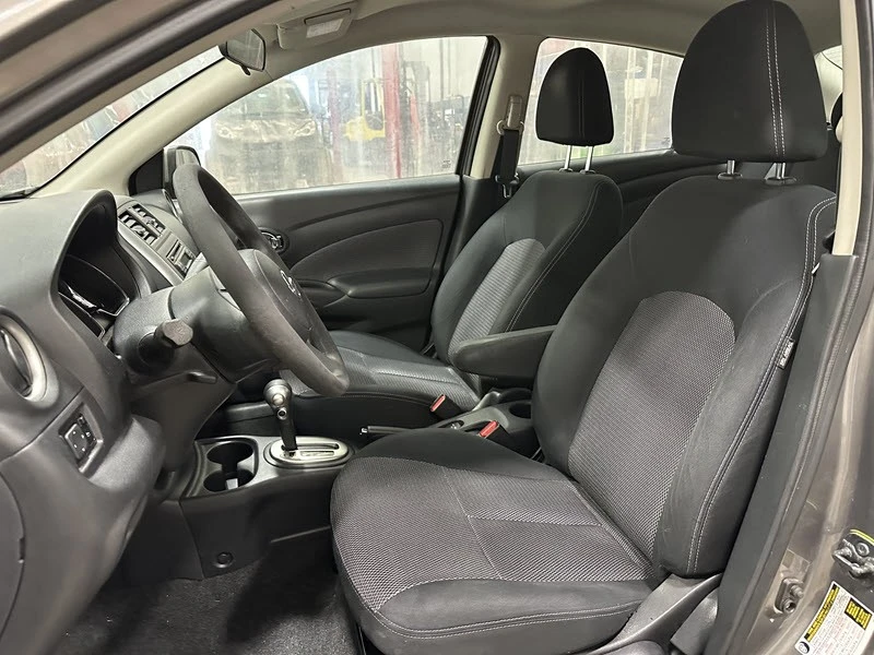 2014 Nissan Versa - Image 10 of 12