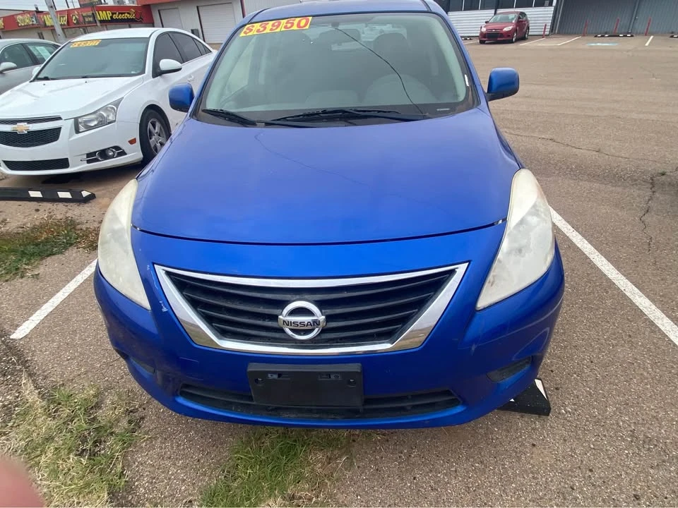 2014 Nissan Versa - Image 3 of 7