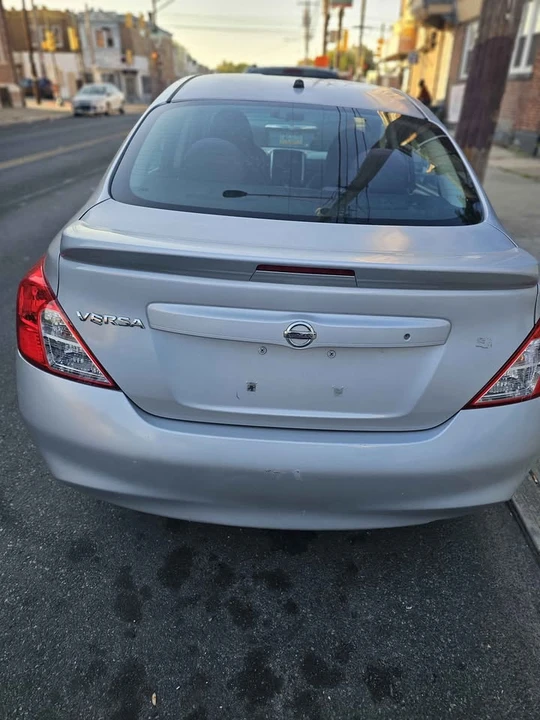 2014 Nissan Versa - Image 3 of 13
