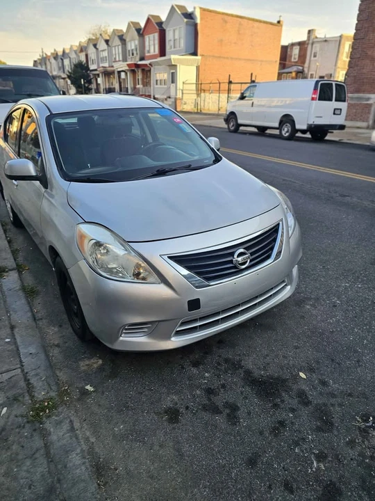 2014 Nissan Versa - Image 6 of 13
