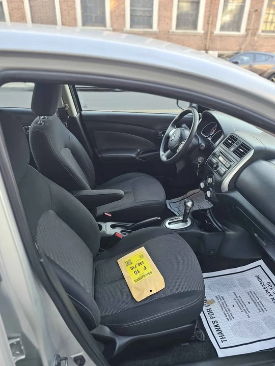 2014 Nissan Versa - Image 10 of 13