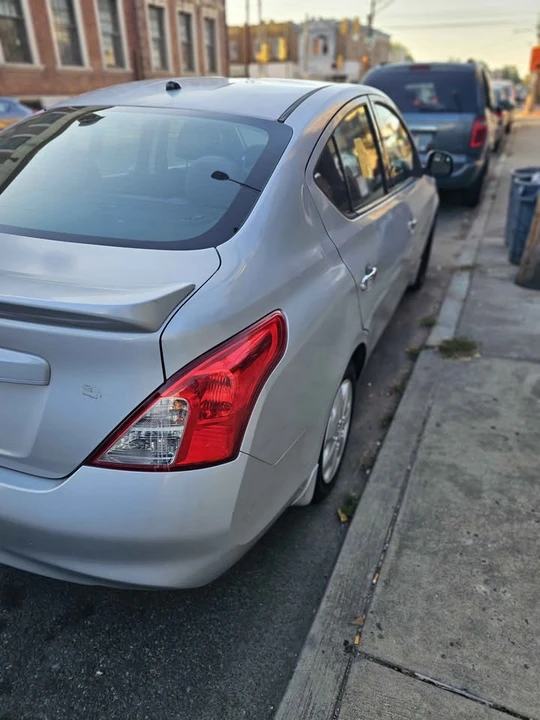 2014 Nissan Versa - Image 8 of 13