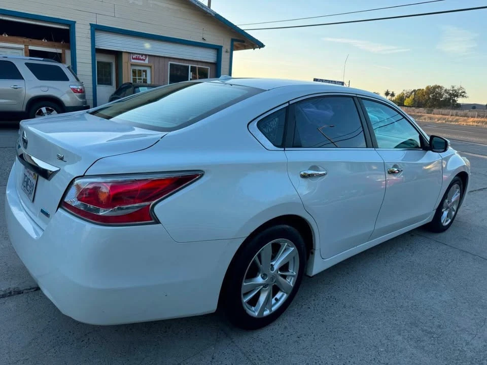 2014 Nissan Altima 5th Gen - Image 4 of 17