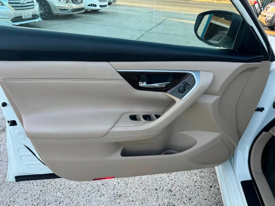 2014 Nissan Altima 5th Gen - Image 7 of 17