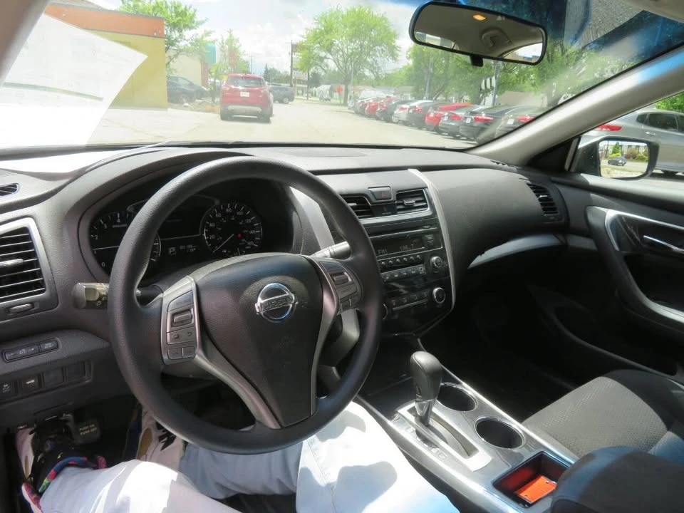 2014 Nissan Altima 5th Gen - Image 5 of 5