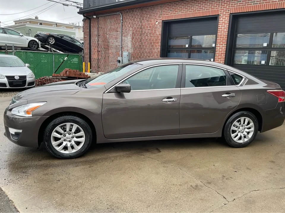2014 Nissan Altima 5th Gen - Image 3 of 14