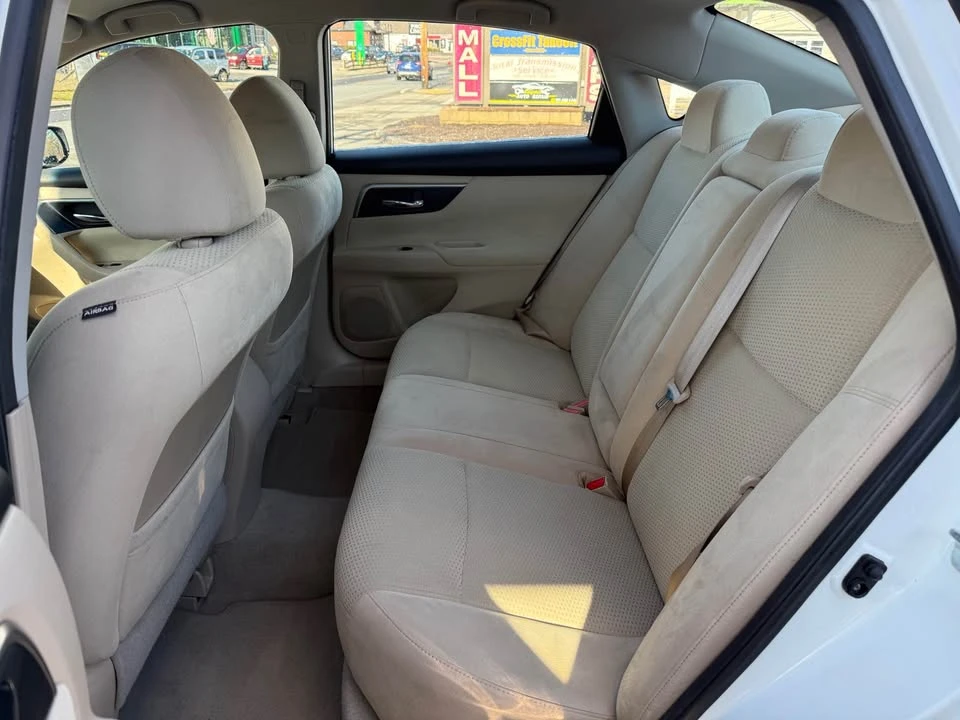 2014 Nissan Altima 5th Gen - Image 4 of 5