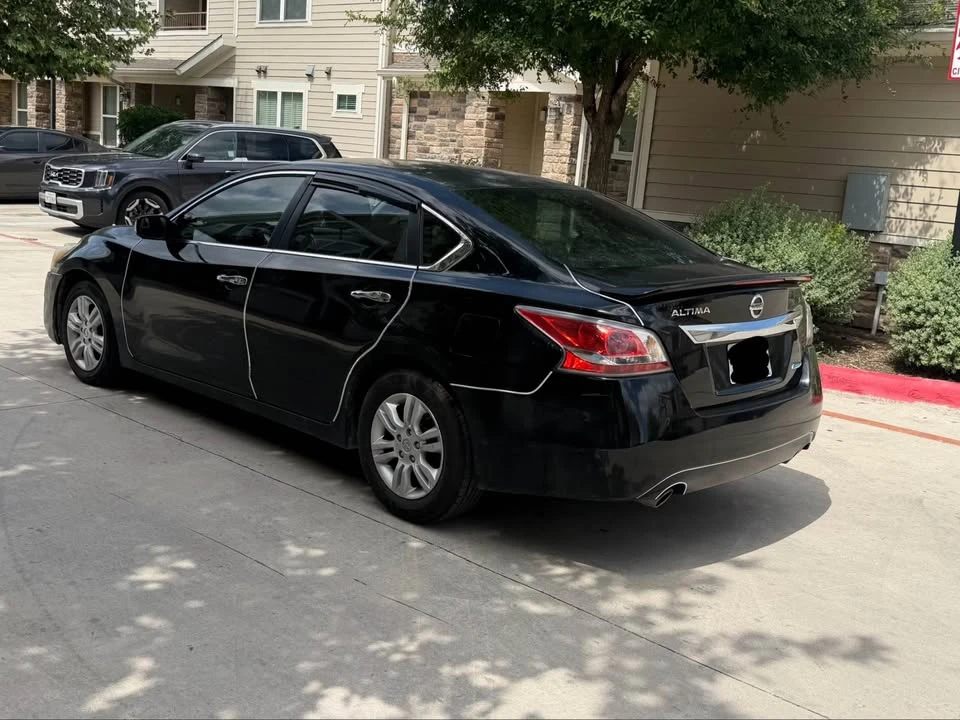 2014 Nissan Altima 5th Gen - Image 5 of 11