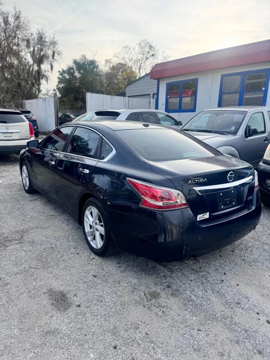 2014 Nissan Altima 5th Gen - Image 4 of 9