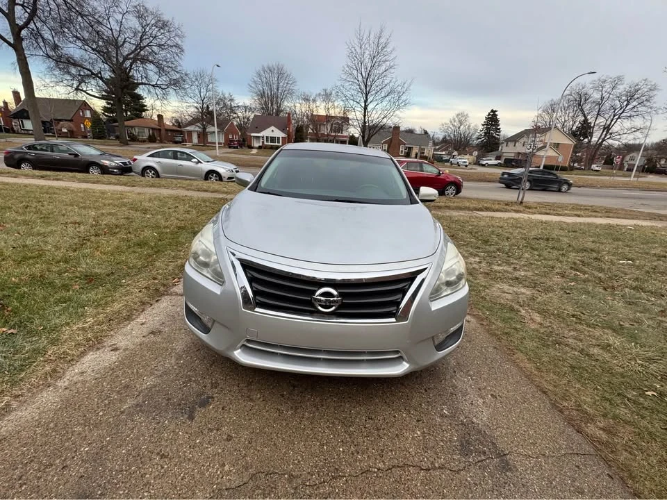 2014 Nissan Altima 5th Gen - Image 6 of 15