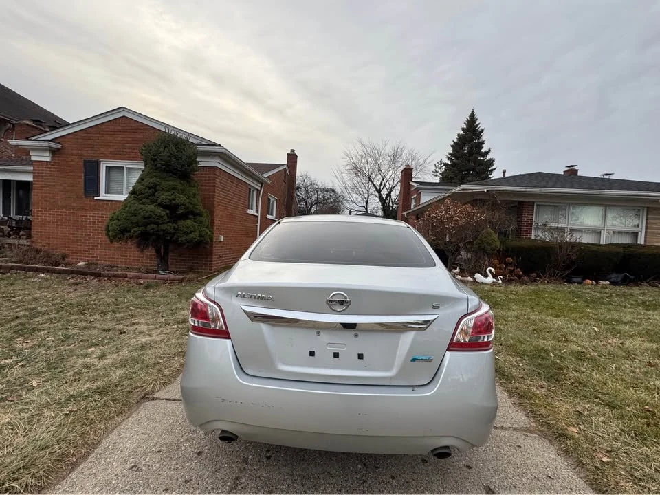 2014 Nissan Altima 5th Gen - Image 7 of 15