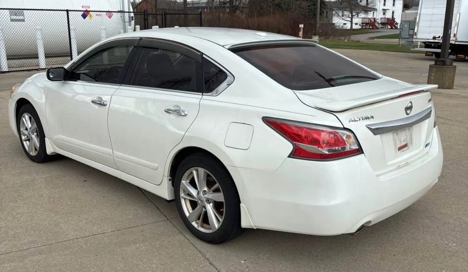 2014 Nissan Altima 5th Gen - Image 3 of 5